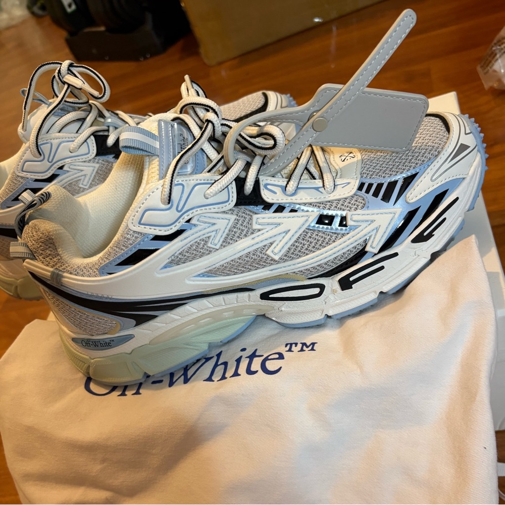 Off-White Sneakers - Gray and White